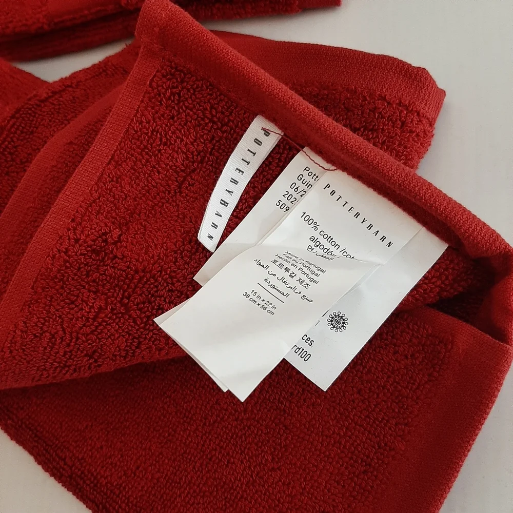 *Pottery Barn Cardinal Red Joy Peace Guest Towels - Set of 2 Towels
